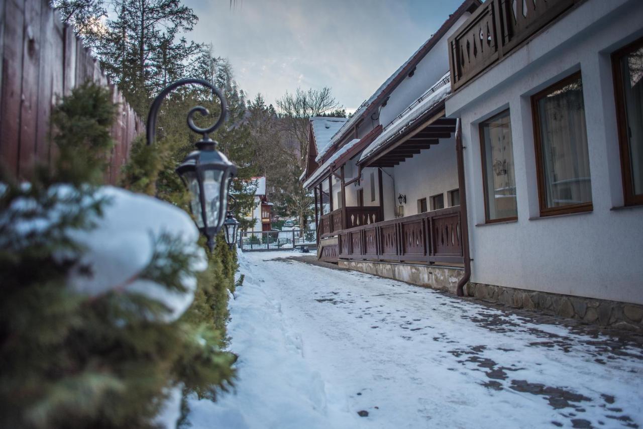 Boga Rooms Sinaia Buitenkant foto