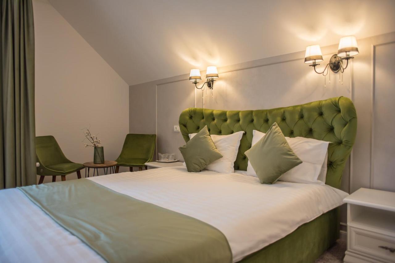Boga Rooms Sinaia Buitenkant foto