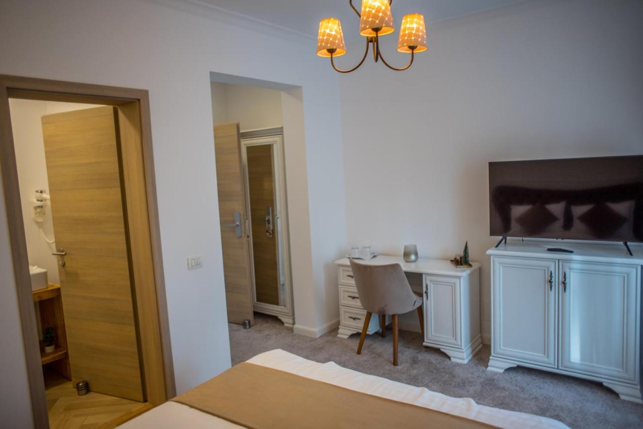 Boga Rooms Sinaia Buitenkant foto