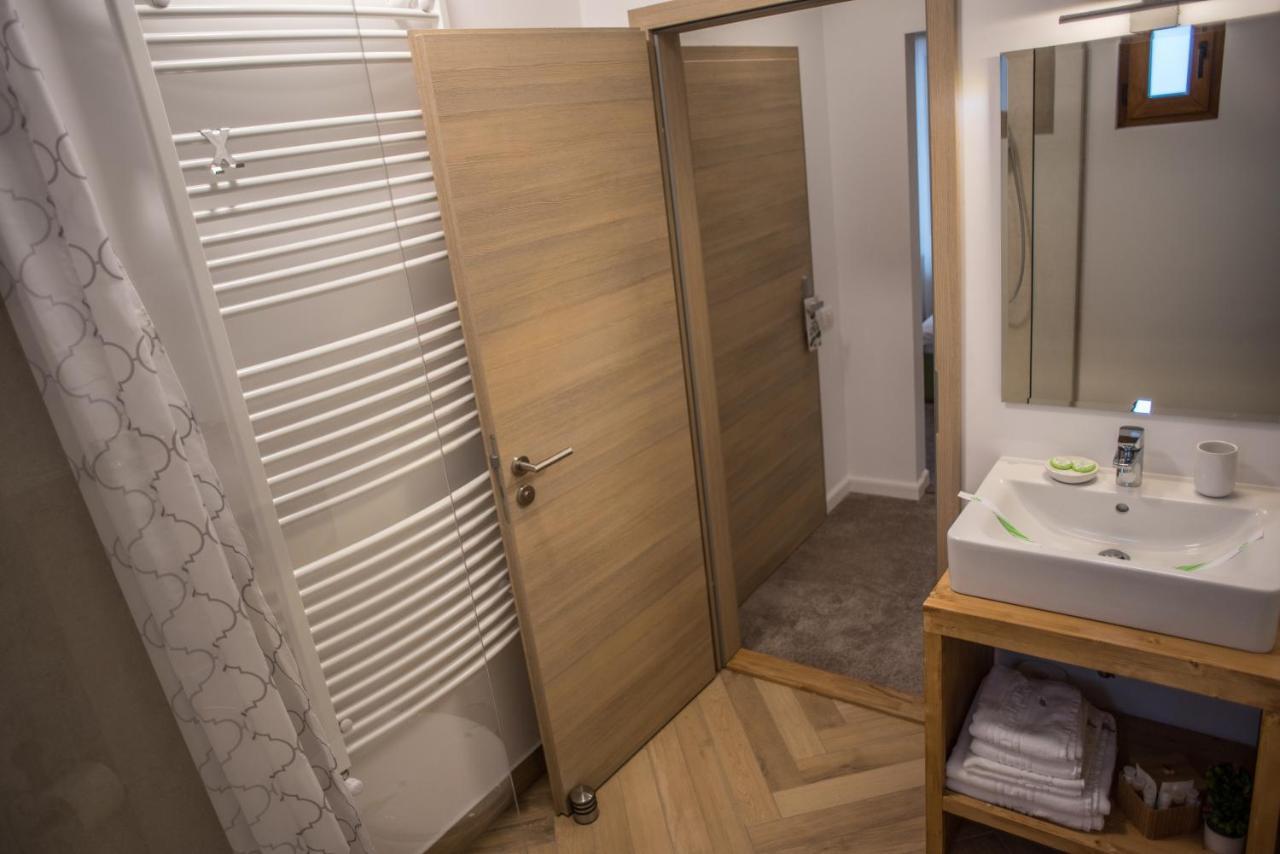 Boga Rooms Sinaia Buitenkant foto